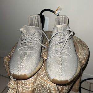 Yeezy boost 350 v2 Sesame Size 13 No Box Used